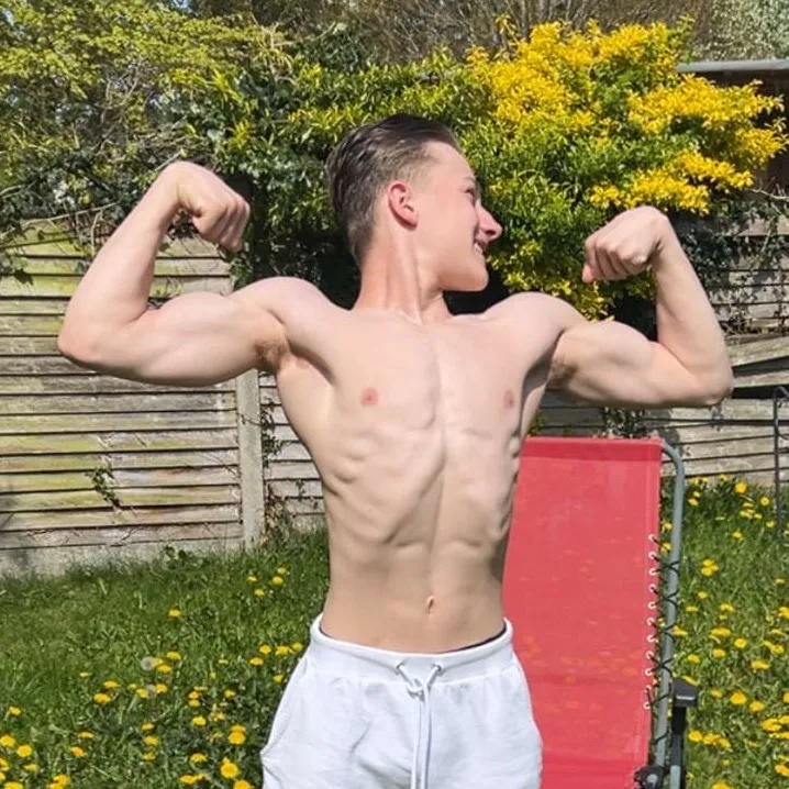 @maciekwypo