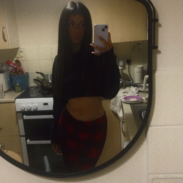 @l.ivy18
