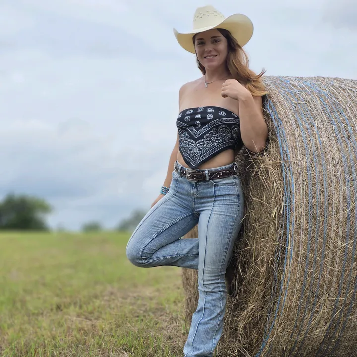 @farming.red.bush