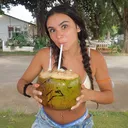 @itscarolinads