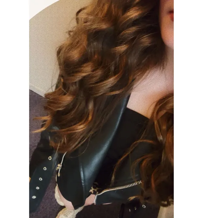 8_chloe_6