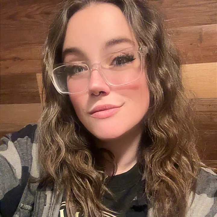 @courtneysperry0814