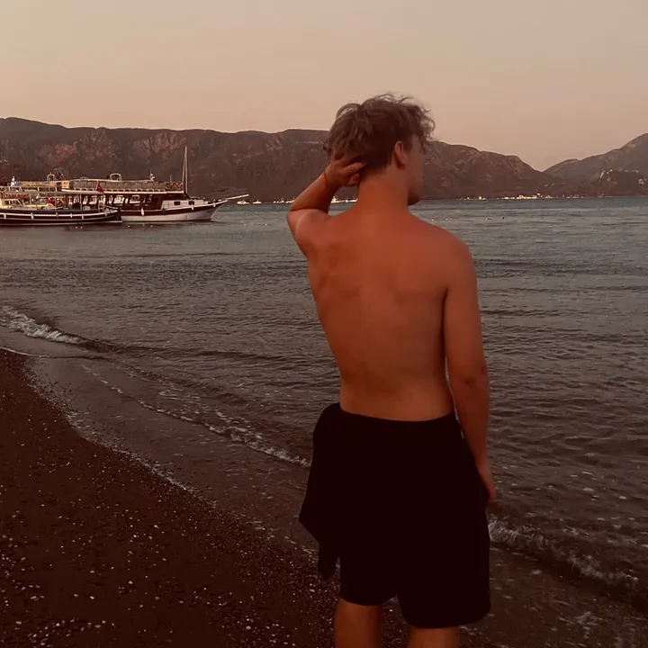rhys.dxw
