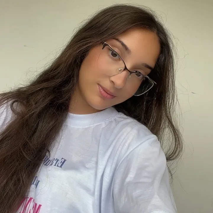 livia.de.0liveira