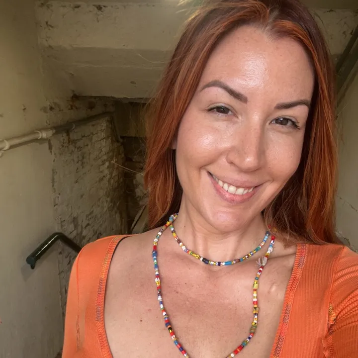 @cosmicolleen
