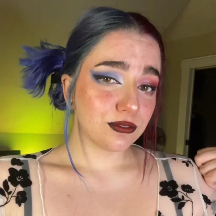 @thesilverfoxxi