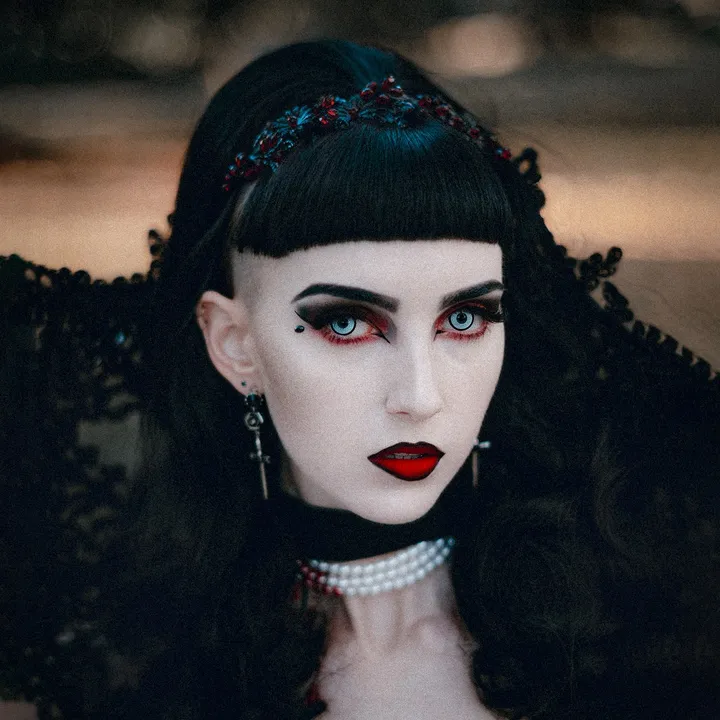 bevellystrange