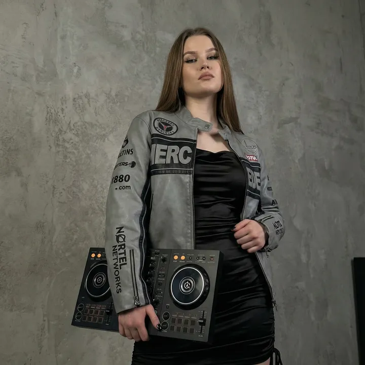 dj.molly