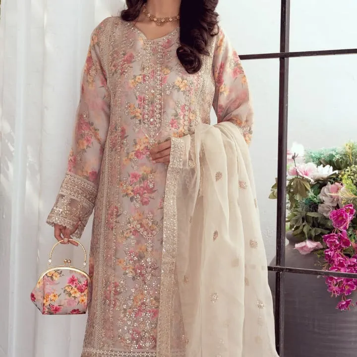 @silkbyayesha