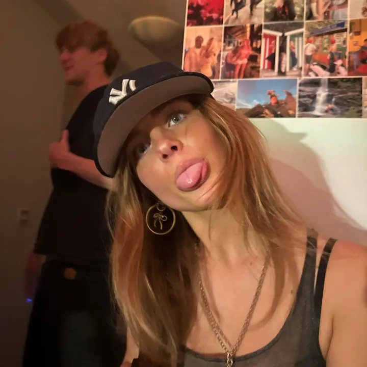 @livvydowlingg