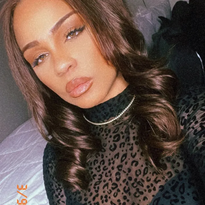 @ash.symone