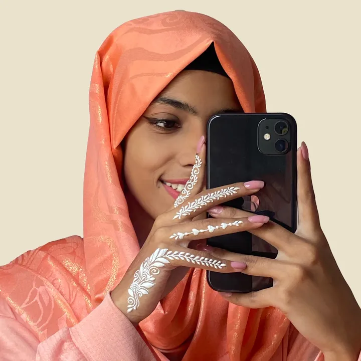 ayeshaahenna