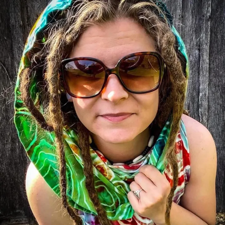 thehappyhemphead