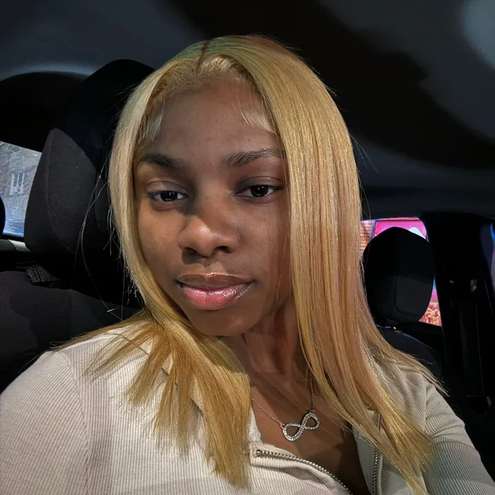 deleshasmith4
