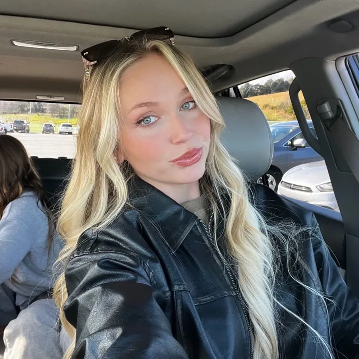 elizabethhhh94