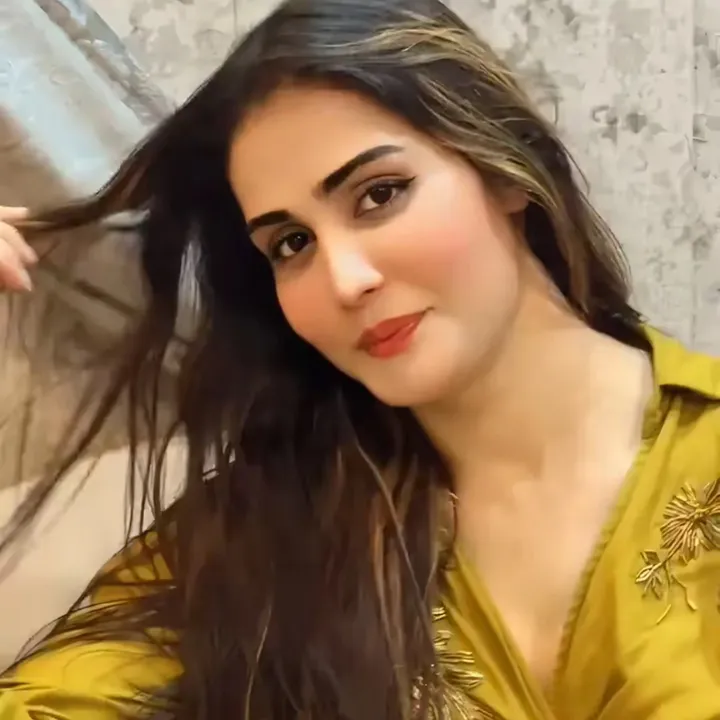 ghazalkhanofficial22