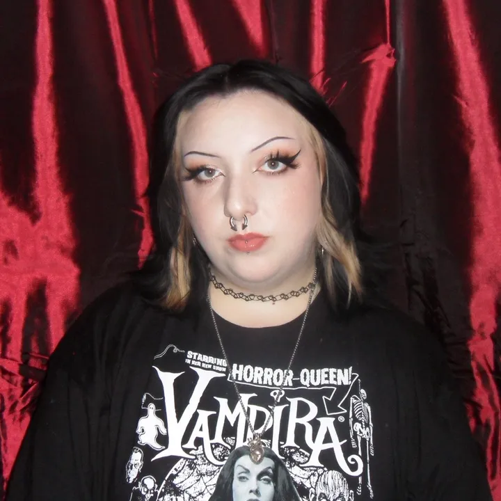 bombshellbatbeauty