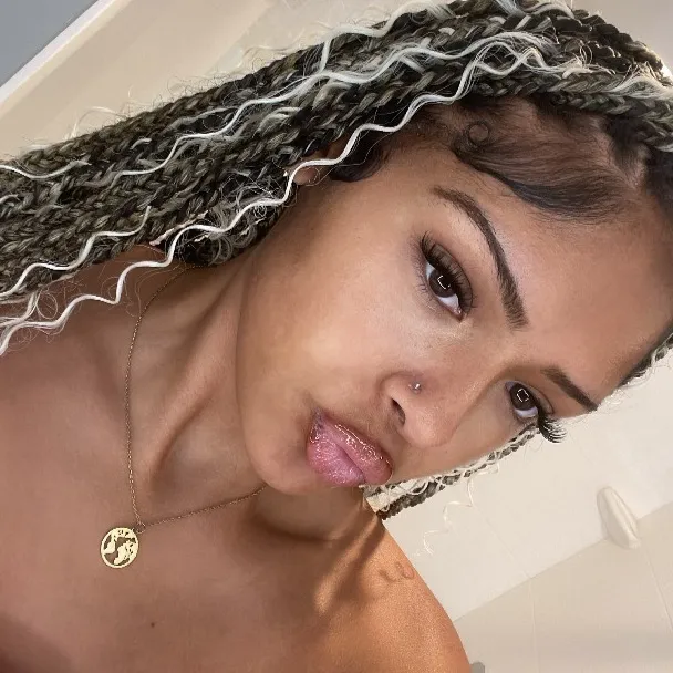 whoiskelsi4
