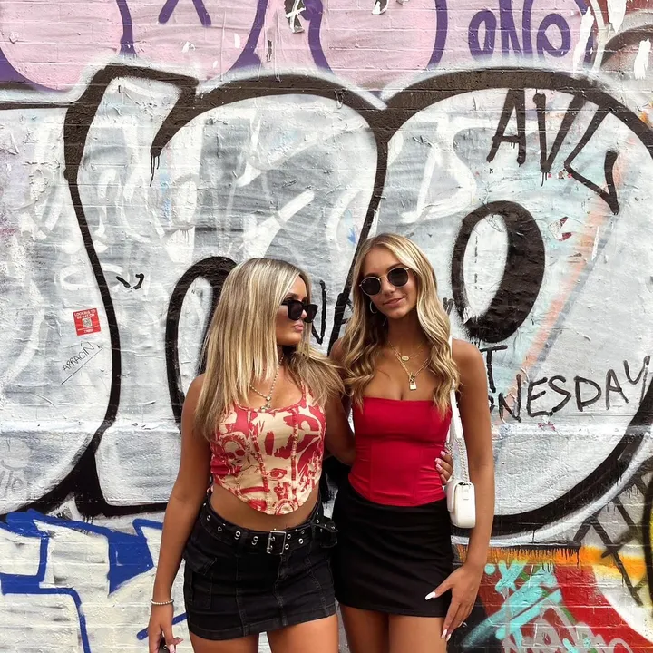 @haileyzwingman