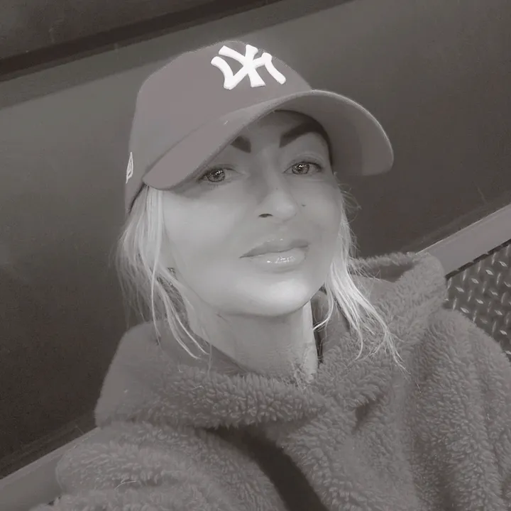 mandymcbain