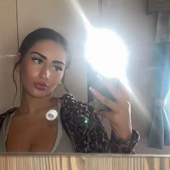 @robynhill._7