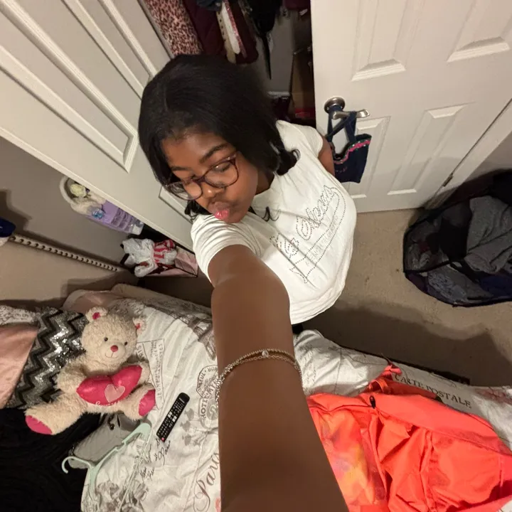 exclusivelyykayy
