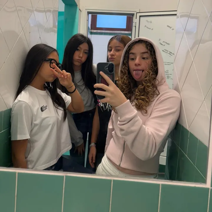 _.le4girls._