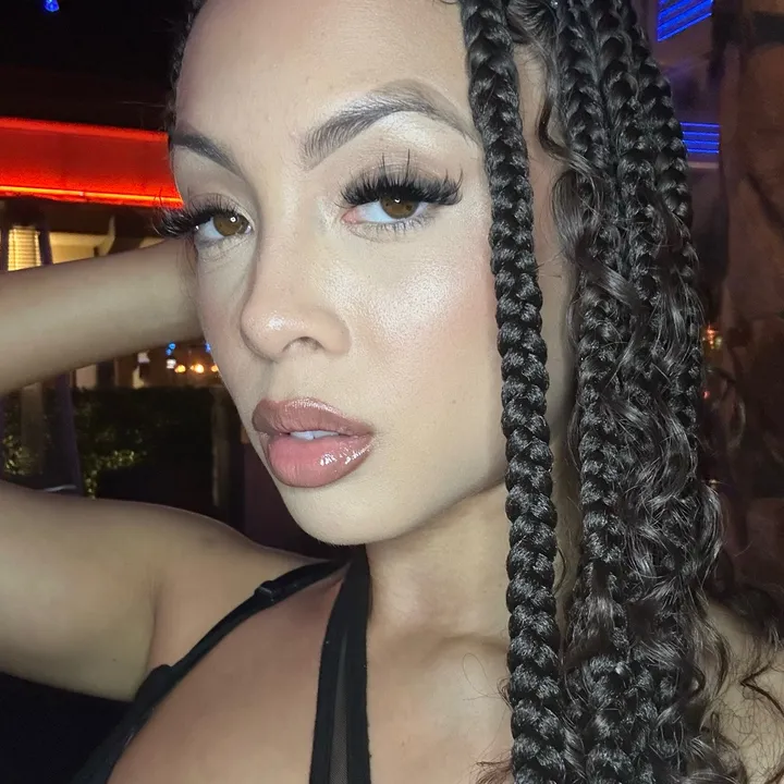 @fineassdraya