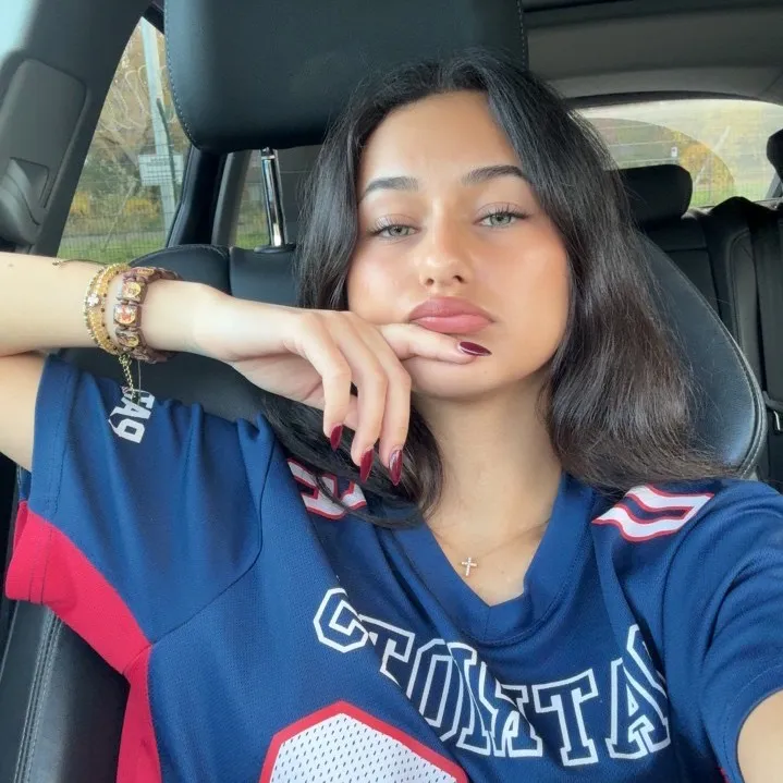 @xenia.vez