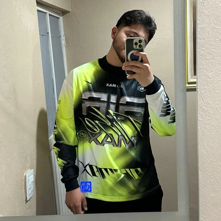 @chon_ruiz
