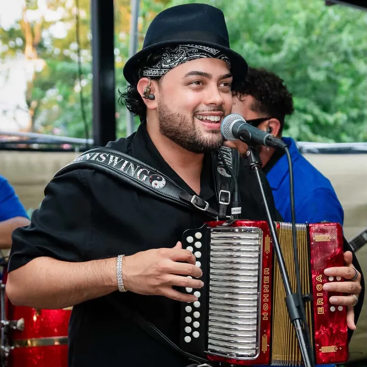 @geniswing