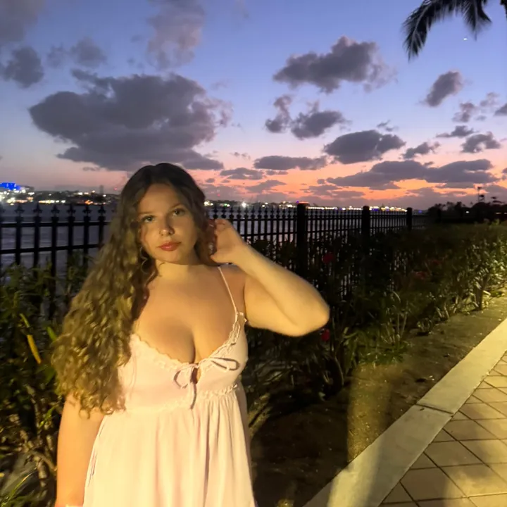 @kaylafogartyy