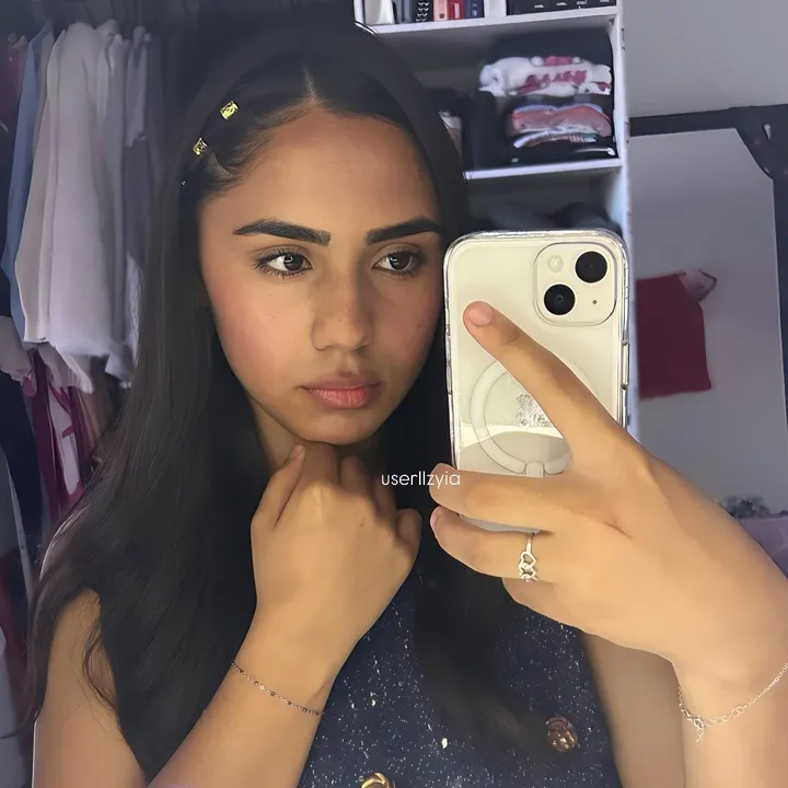 @userllzyia