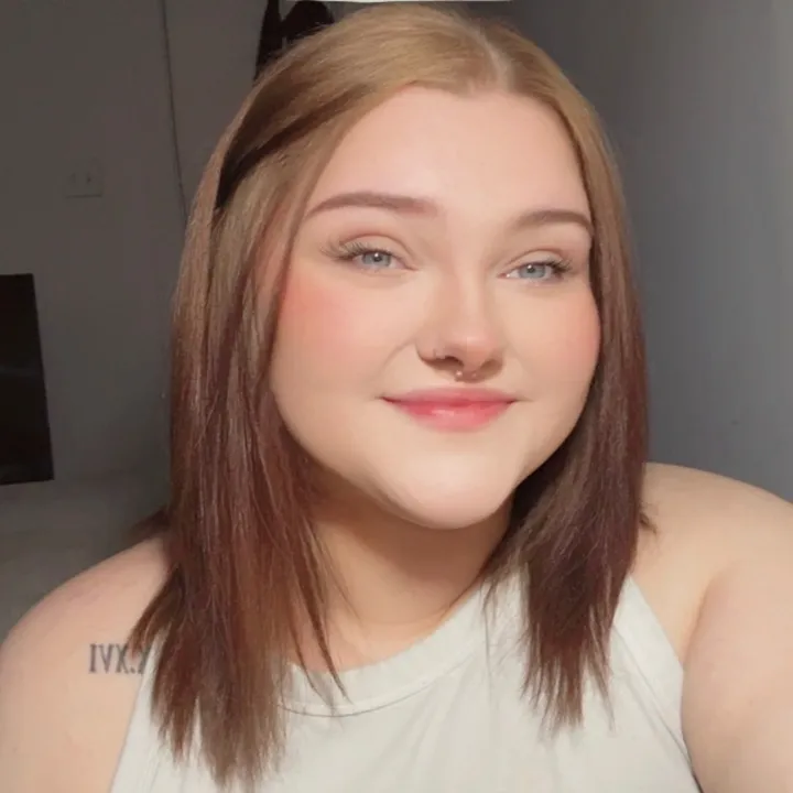 @kyliexlee