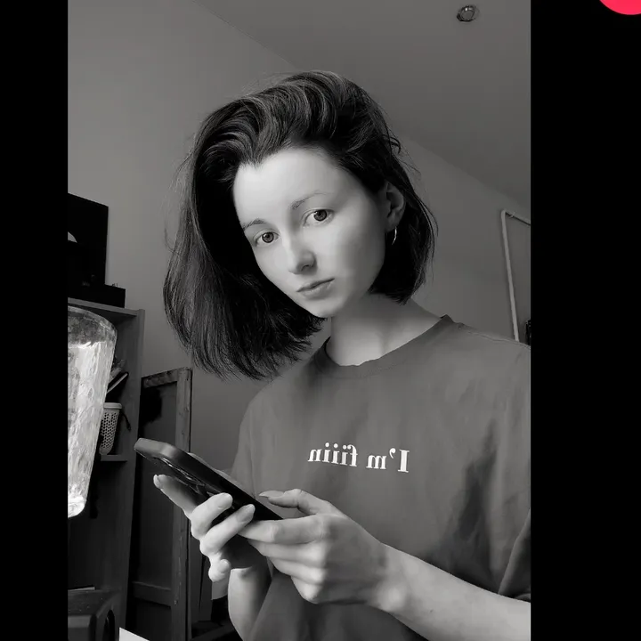 kornelia__live