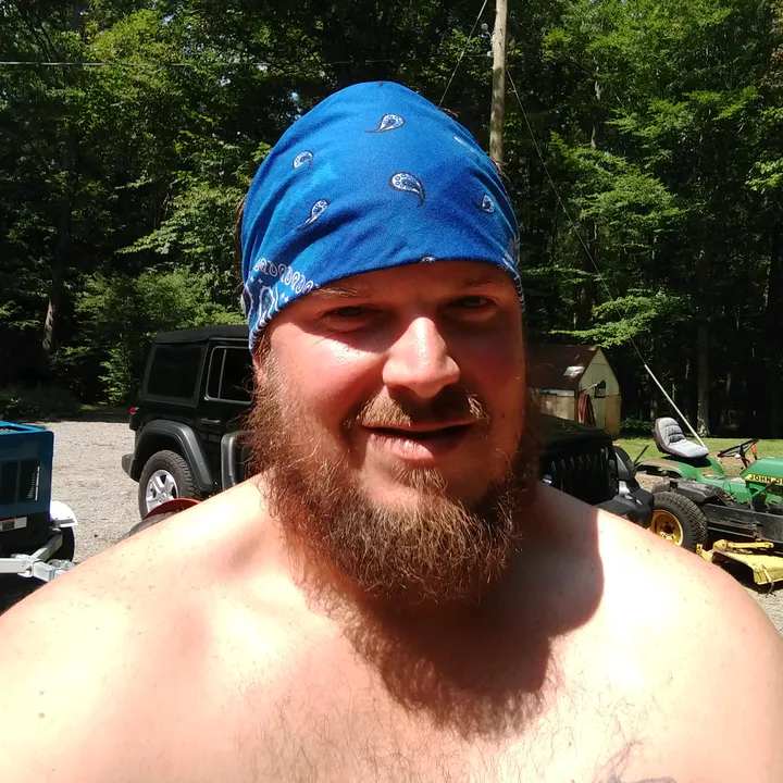 camohatchet
