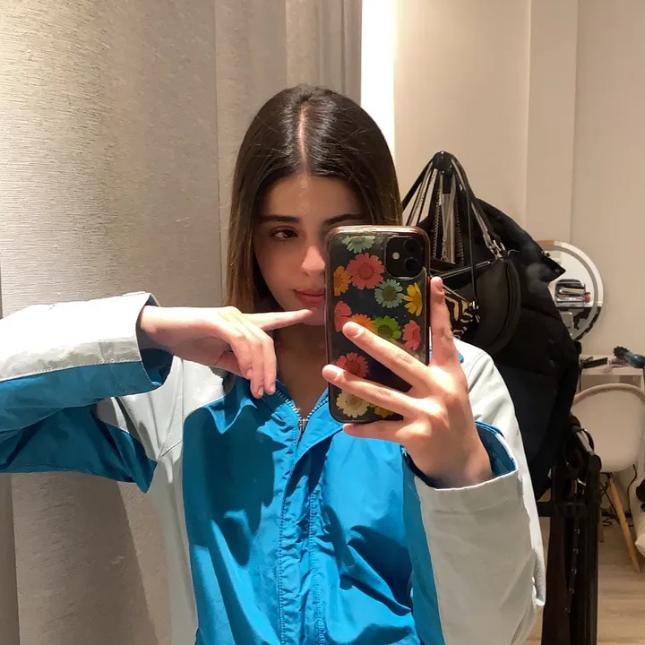 @emaelizabethroura