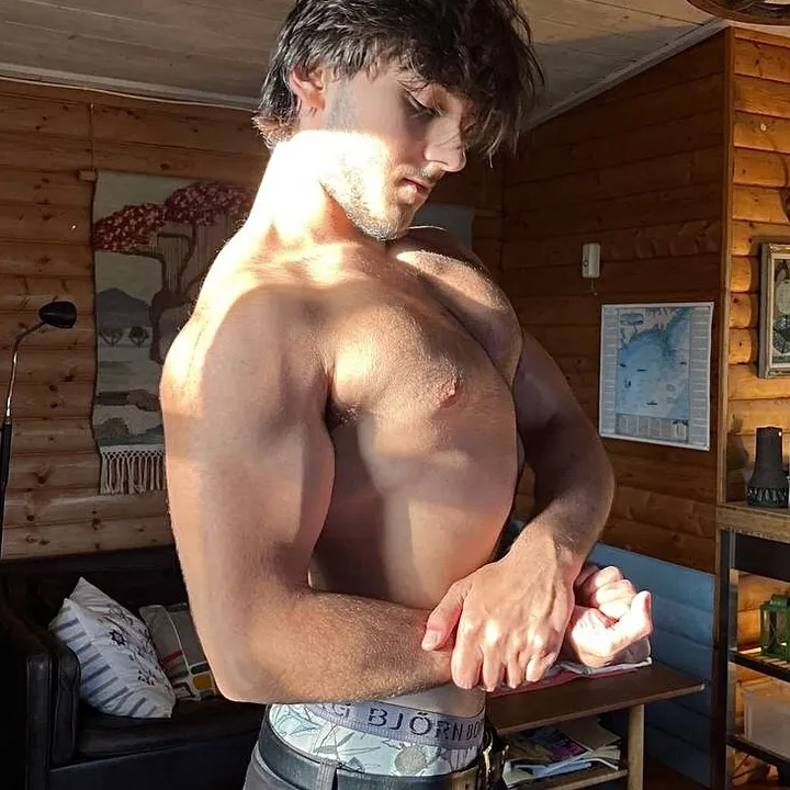 @roysgains
