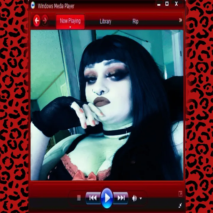 @spooky_chloe_
