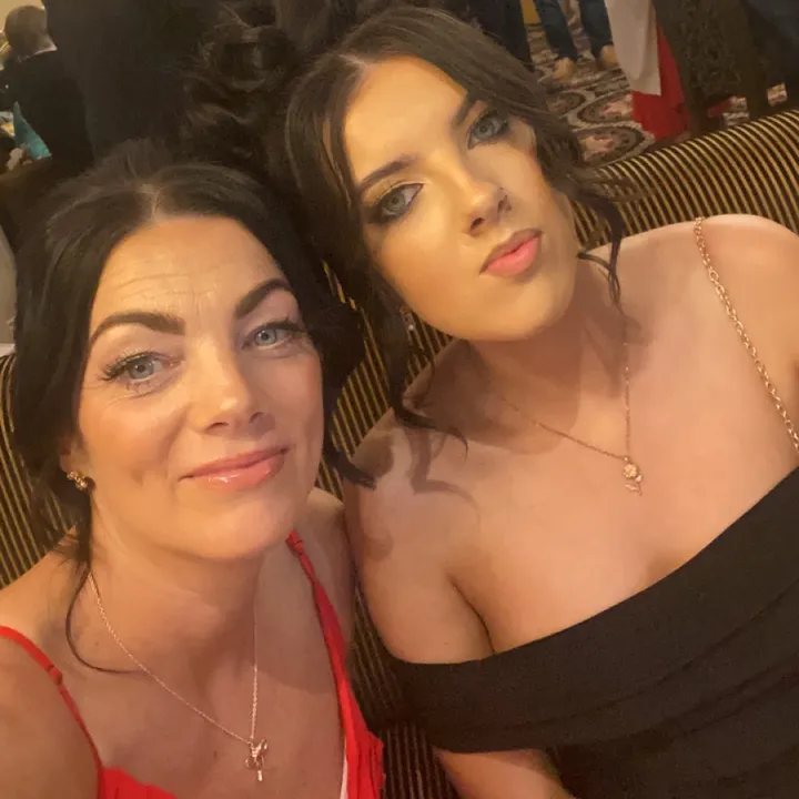 @sarahmariemcclay