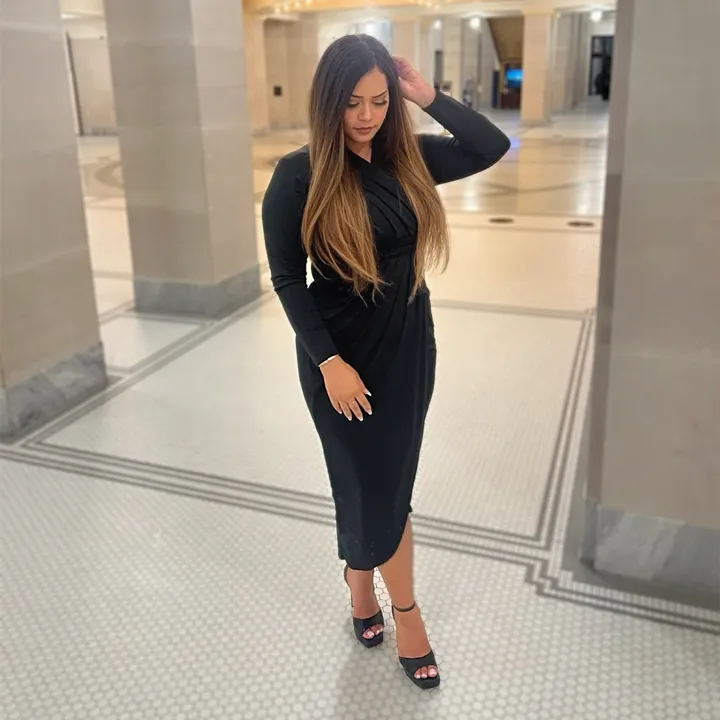 @emilyamosa