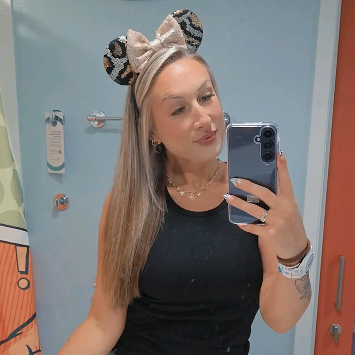 amandaakaee