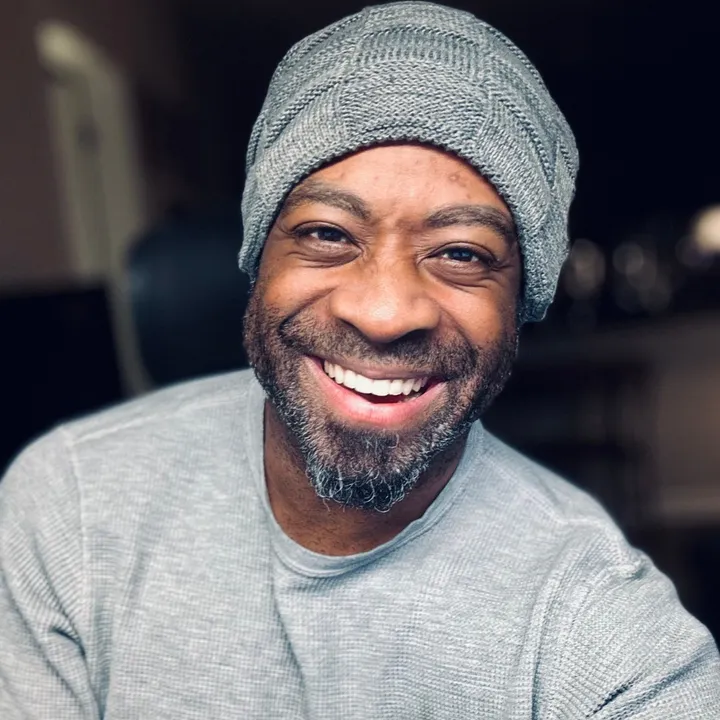@thevibewithky