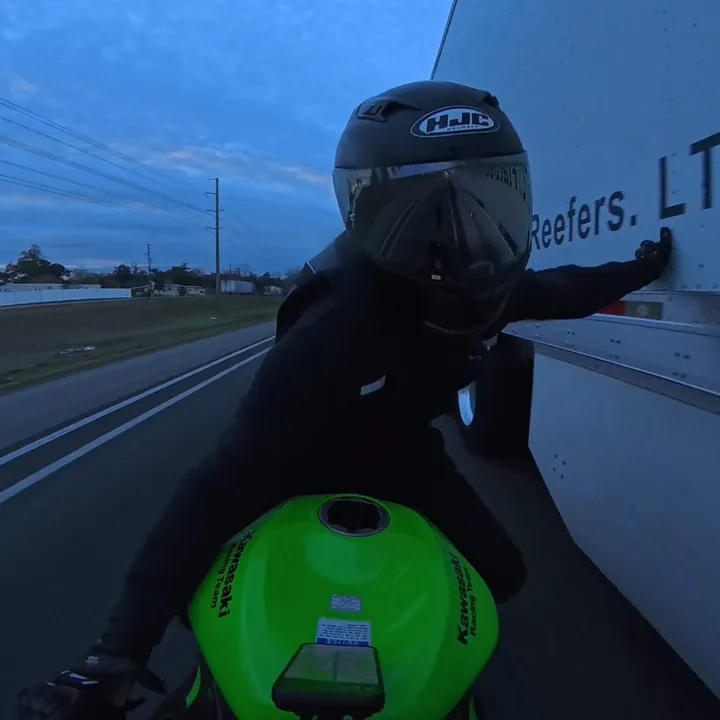 guita_zx6_r