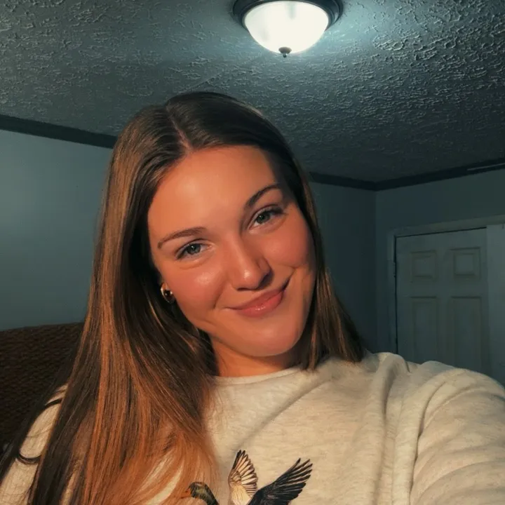 emily.maddox63