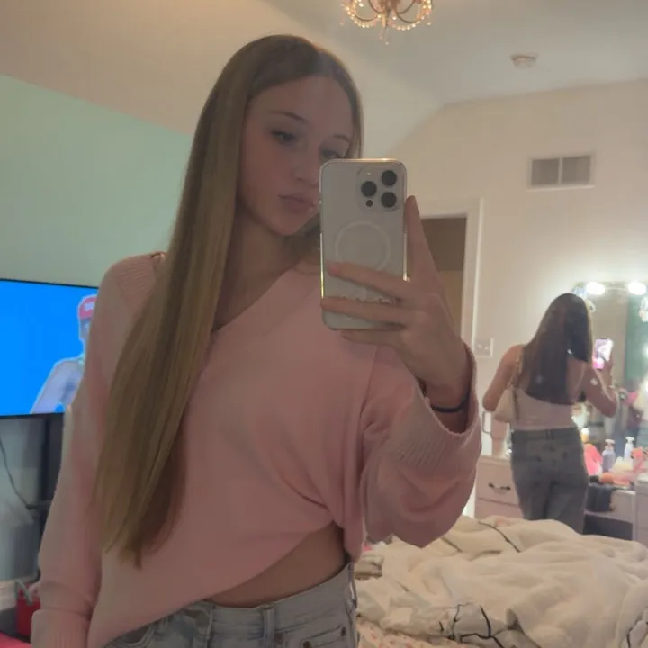 @chloecorsaro7