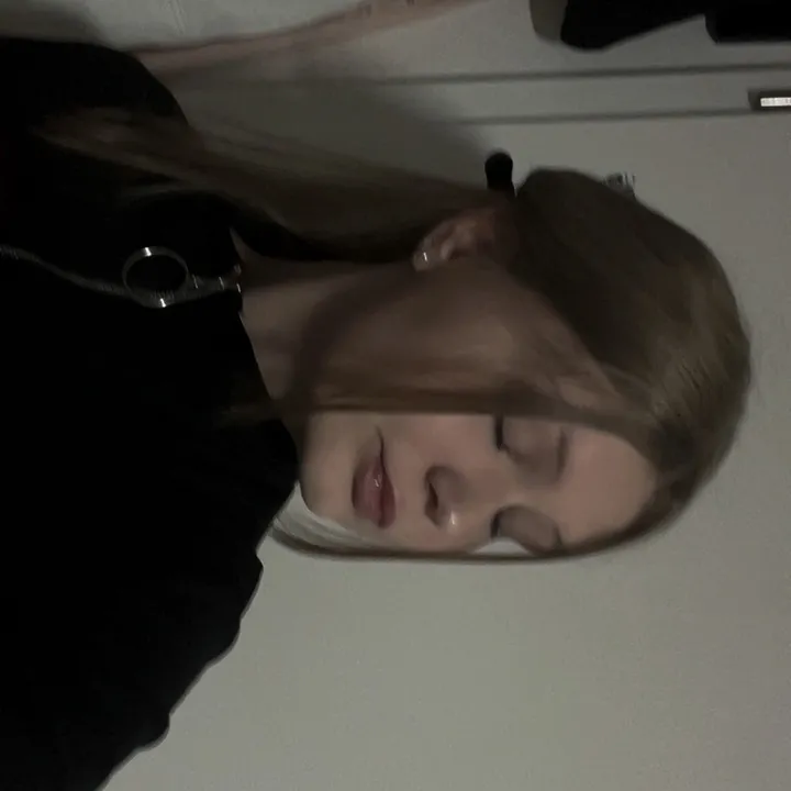 anisha_bw.78