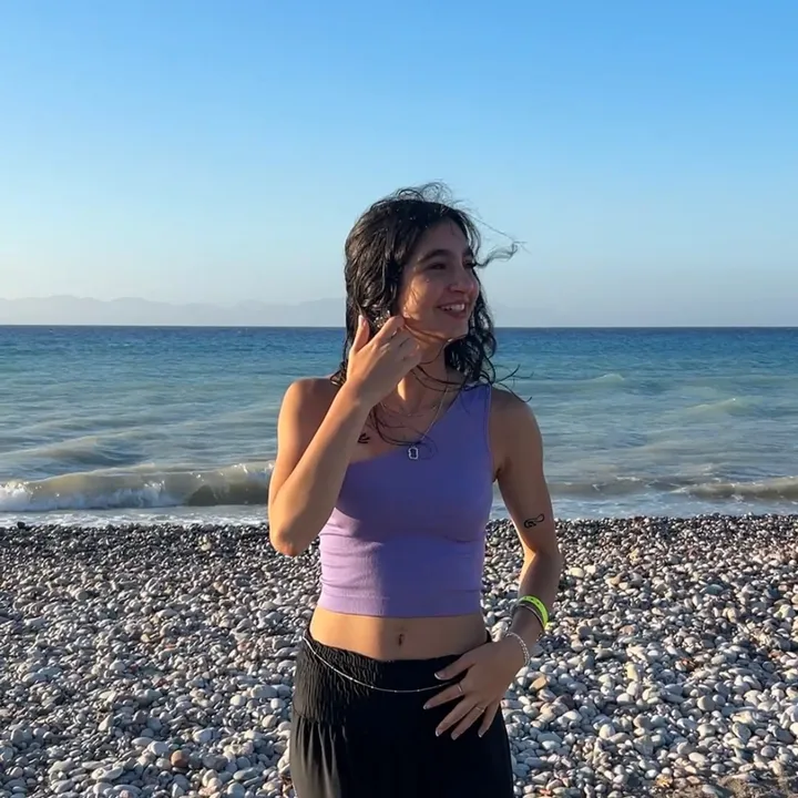@donya_thrn