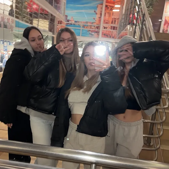 besties_xyz