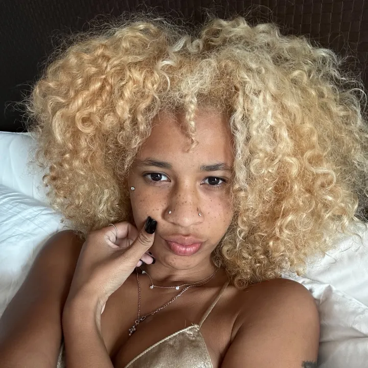 @whylayzo